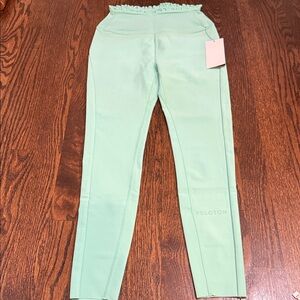 NWT Peloton Cadent High Rise Lettuce Edge Tight 25"